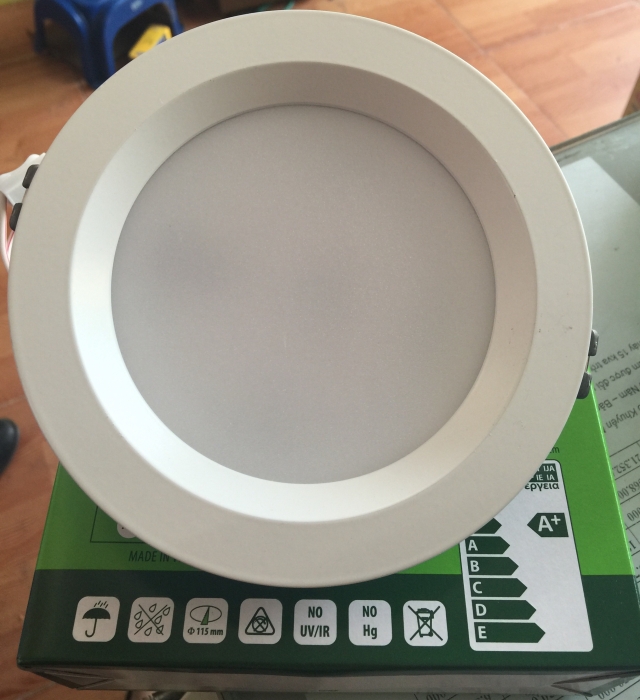 Đèn LED Downlight âm trần 90/9W